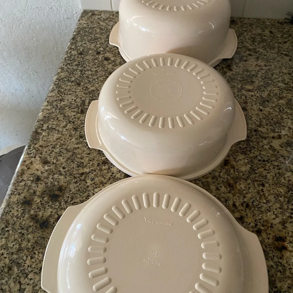 Vintage Tupperware 3pc Almond Microwave Stackable Cooker 1 3/4Qt and 3Qt Bowls